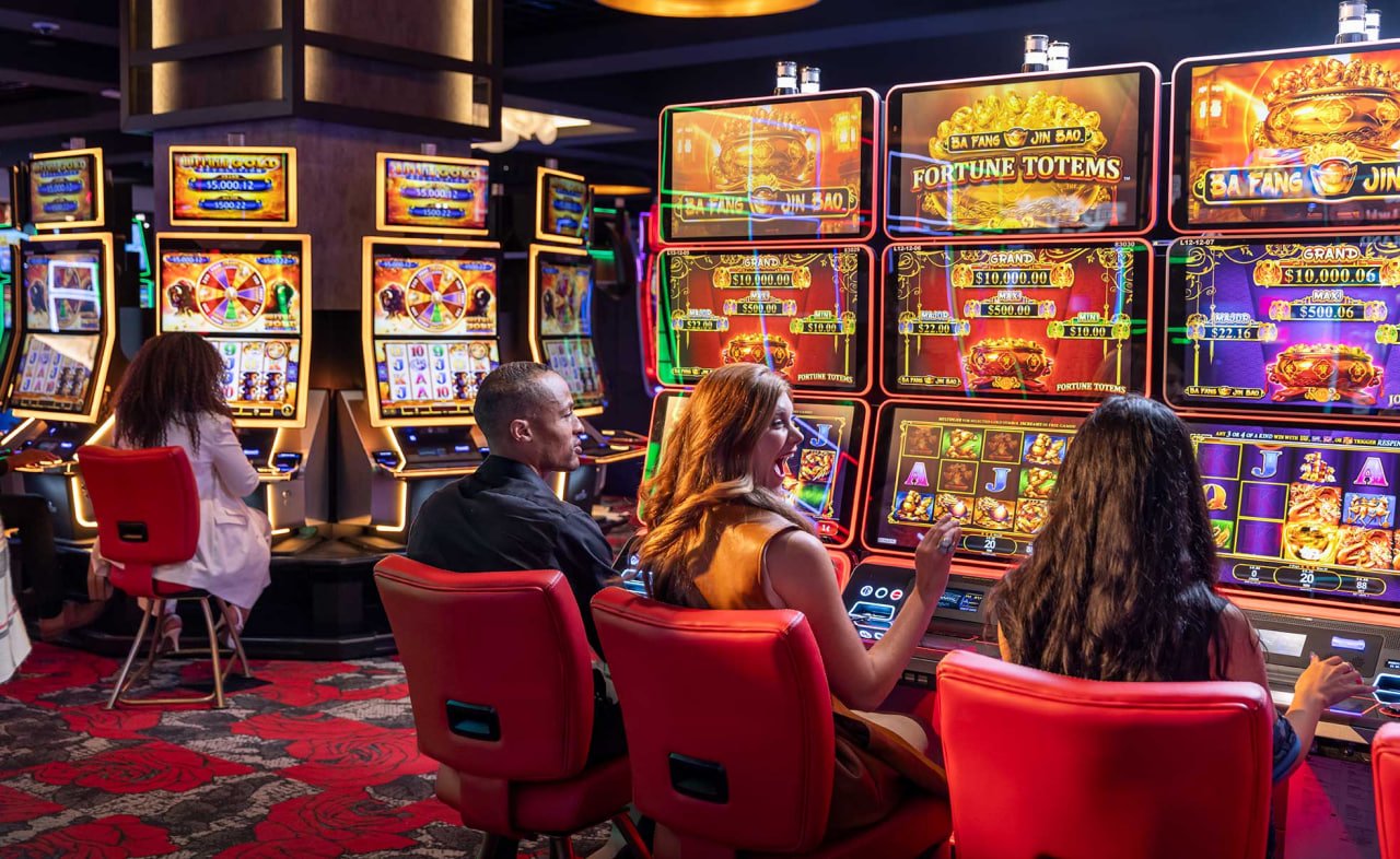 KBZPay ဖြင့် online gaming platform မှ ငွေထုတ်နေသောမြင်ကွင်း